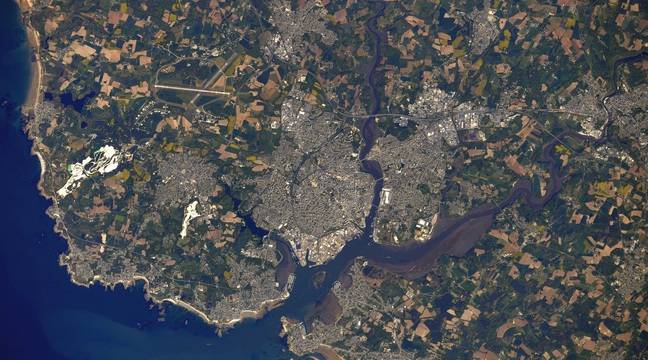 Thomas Pesket sends a spectacular view of Lorient Harbor from space