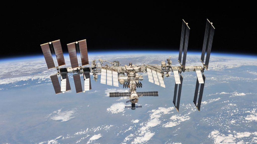 In the aftermath of the missile attack, ISS astronauts were forced to hide: what happened?