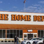 Home depot profits unexpectedly rise;  Giant Dow Retail Weather Inflation With Lowe’s Deck