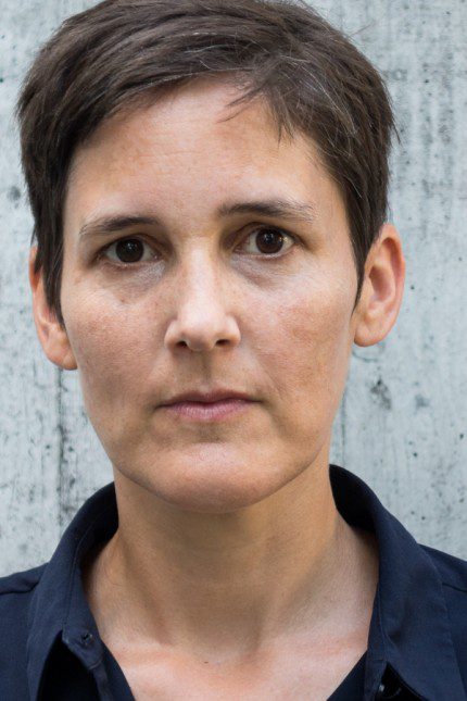 Review: Anke Stelling, born in Ulm in 1971, was longlisted for the German Book Prize in 2015 with her novel 