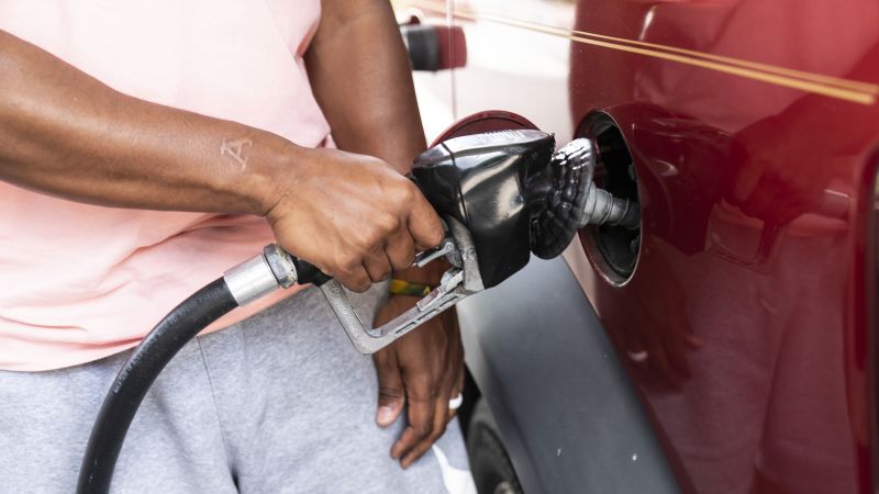 Two more states hit gas prices by $5 a gallon