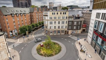 Small traffic island in the middle of the city: definitely not "park"city ​​says.