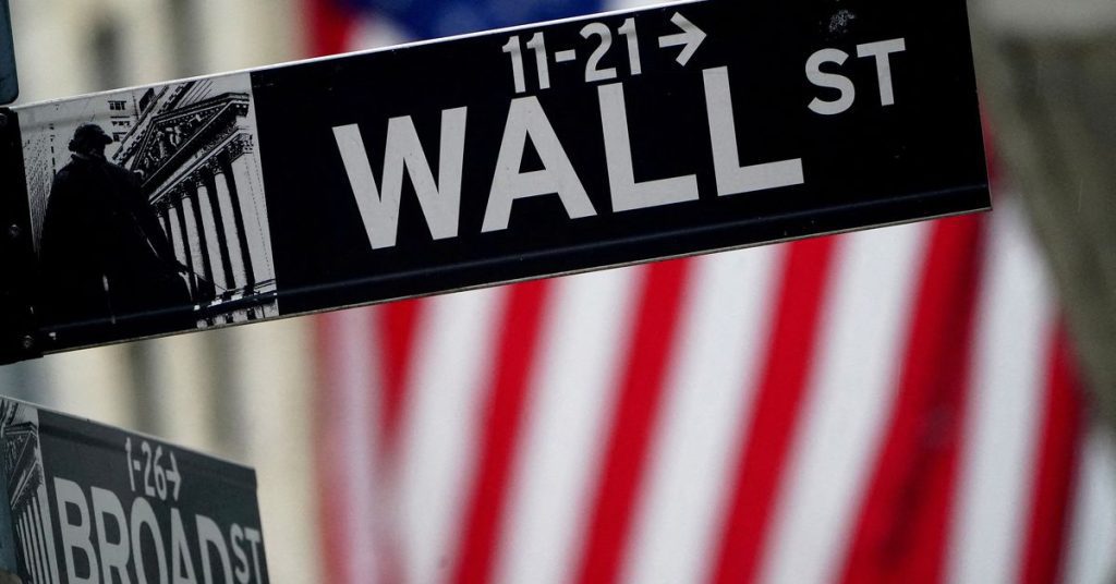 Wall Street is recovering and making profits by leaps and bounds