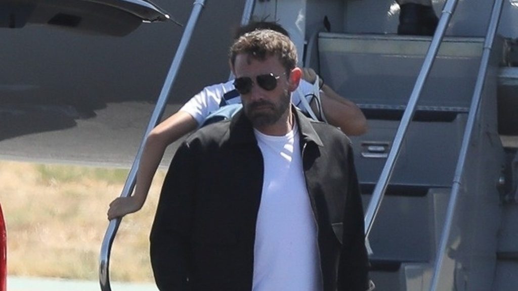 Ben Affleck is hanging out with J Lo & Kids to celebrate his 50th birthday