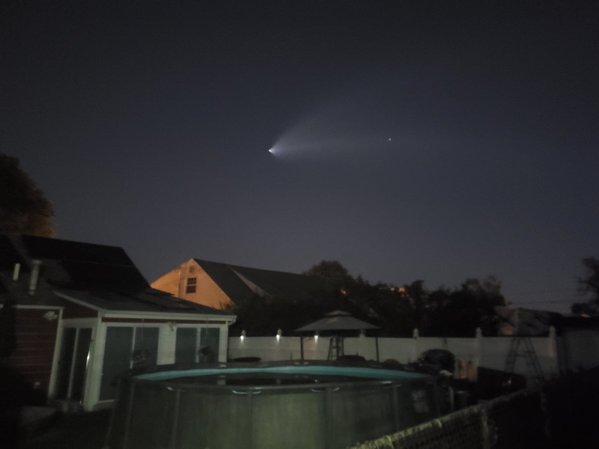 A SpaceX Falcon 9 rocket's vapor trail over Cartart.  Image courtesy of viewer News 12 New Jersey viewer Joanne Best Pollman.
