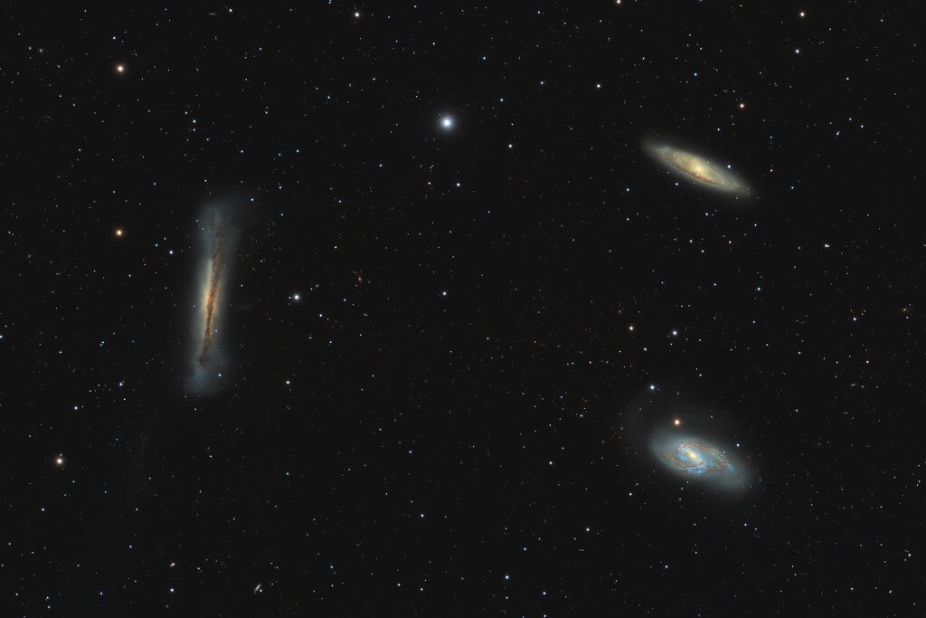 【▲ Leo triple galaxy」.  Bottom right M66, top right M65, left NGC 3628 (Credit: Ignacio Diaz Bobillo)]