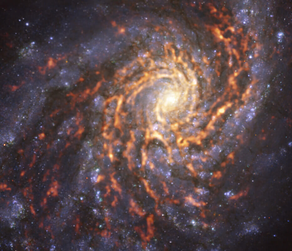Distribution of cold gas clouds scattered in the massive spiral galaxy "M99" observed by ALMA |  sorae Portal Site to Space